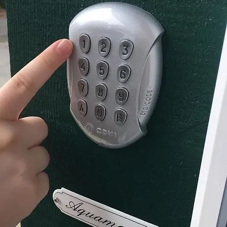 Eifeler Edelsteine „aquamarin“ *